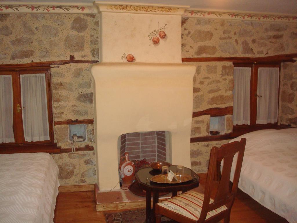 ארנאיה Oikia Alexandrou Traditional Inn מראה חיצוני תמונה