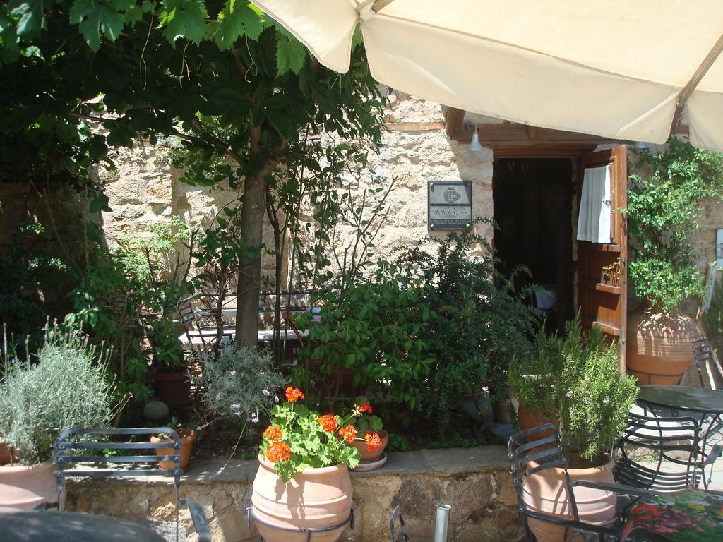 ארנאיה Oikia Alexandrou Traditional Inn מראה חיצוני תמונה