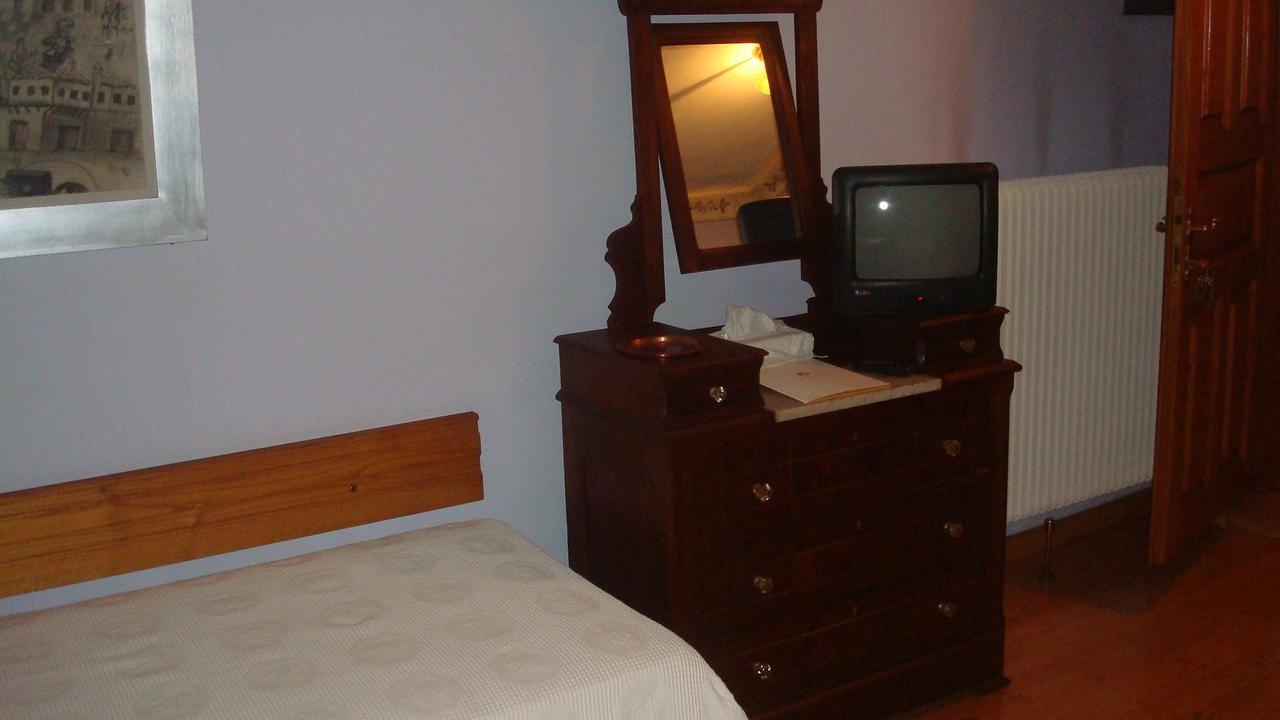 ארנאיה Oikia Alexandrou Traditional Inn מראה חיצוני תמונה