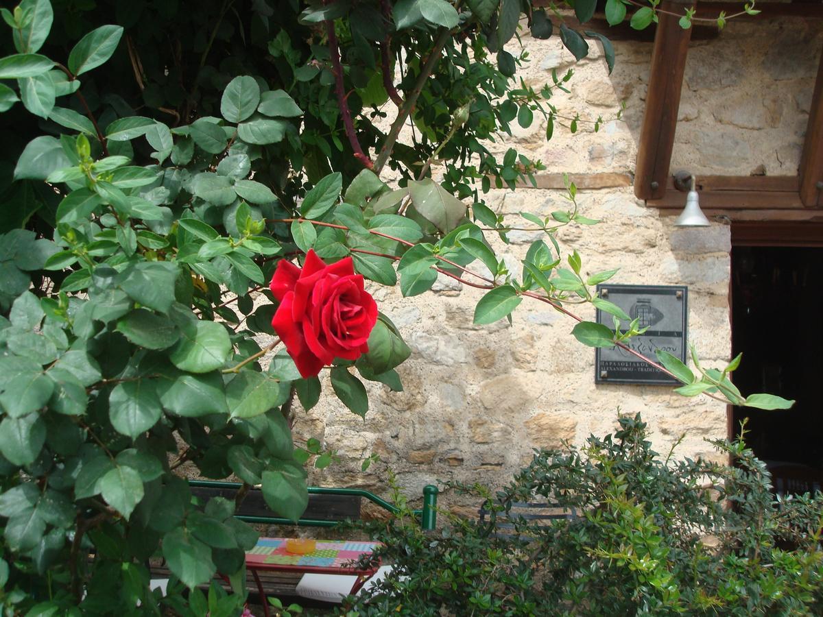 ארנאיה Oikia Alexandrou Traditional Inn מראה חיצוני תמונה