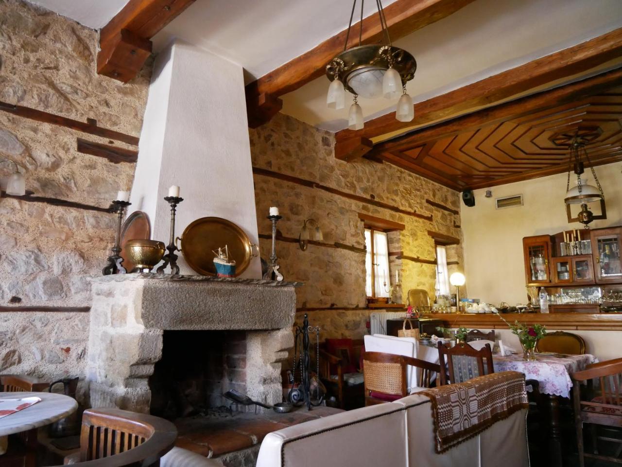 ארנאיה Oikia Alexandrou Traditional Inn מראה חיצוני תמונה